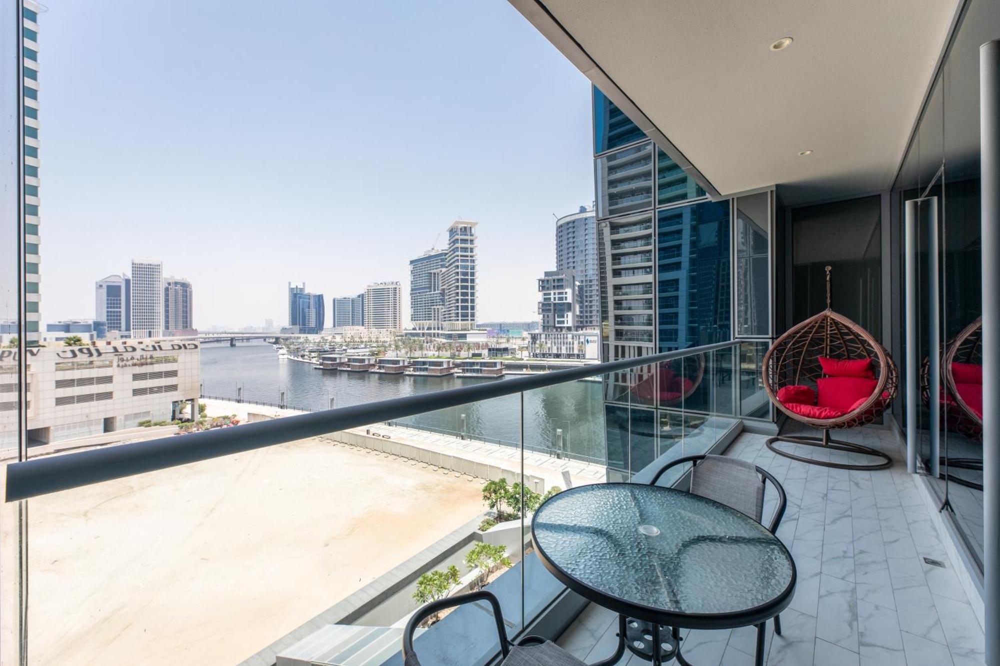 Simply Comfort In J One Tower Apartment *