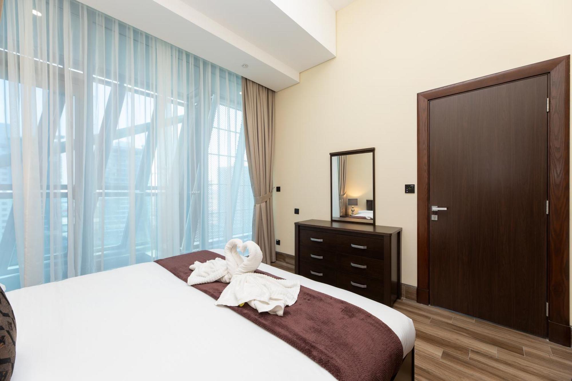 Simply Comfort In J One Tower Apartment