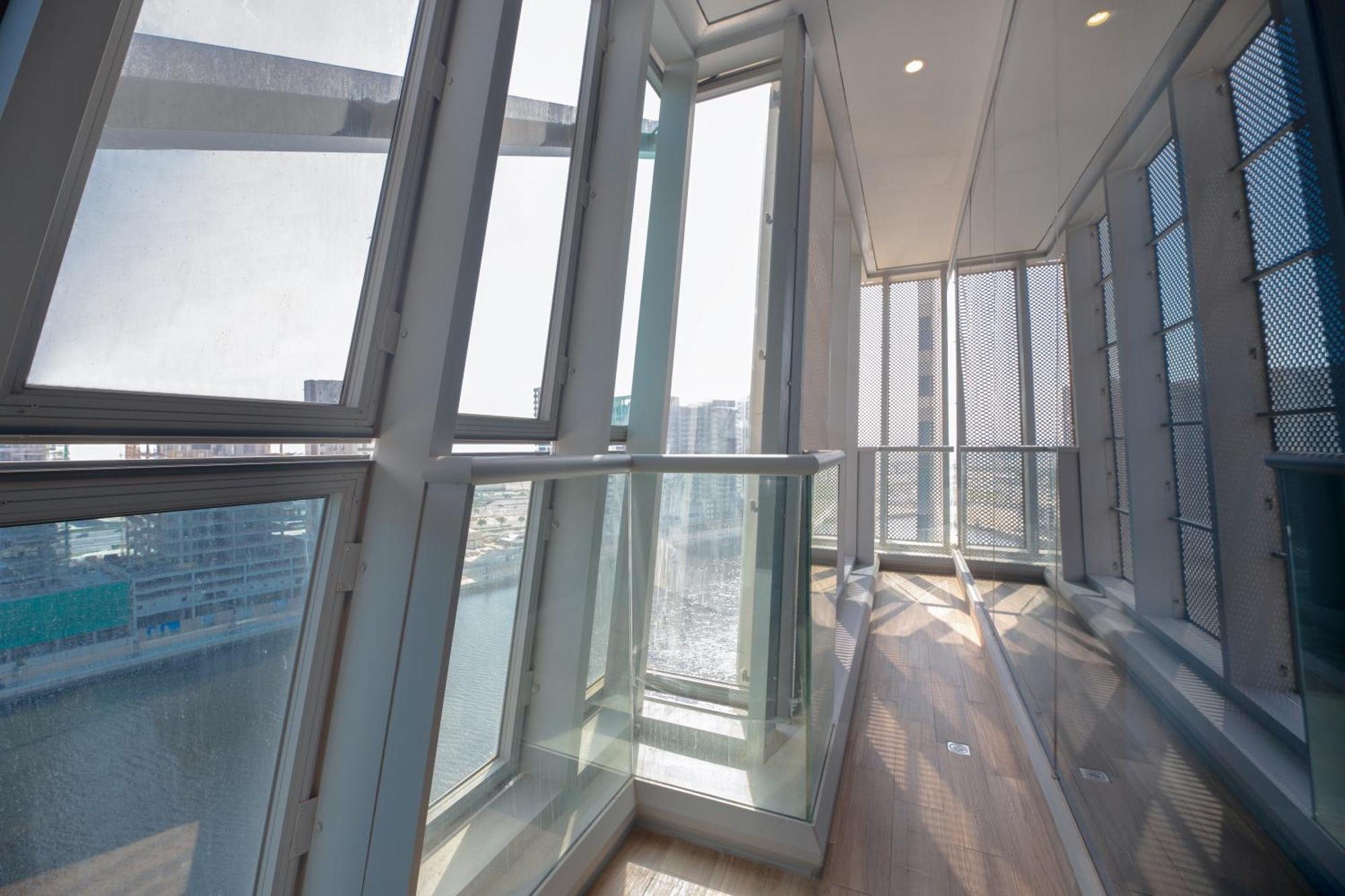 Simply Comfort In J One Tower Apartment *