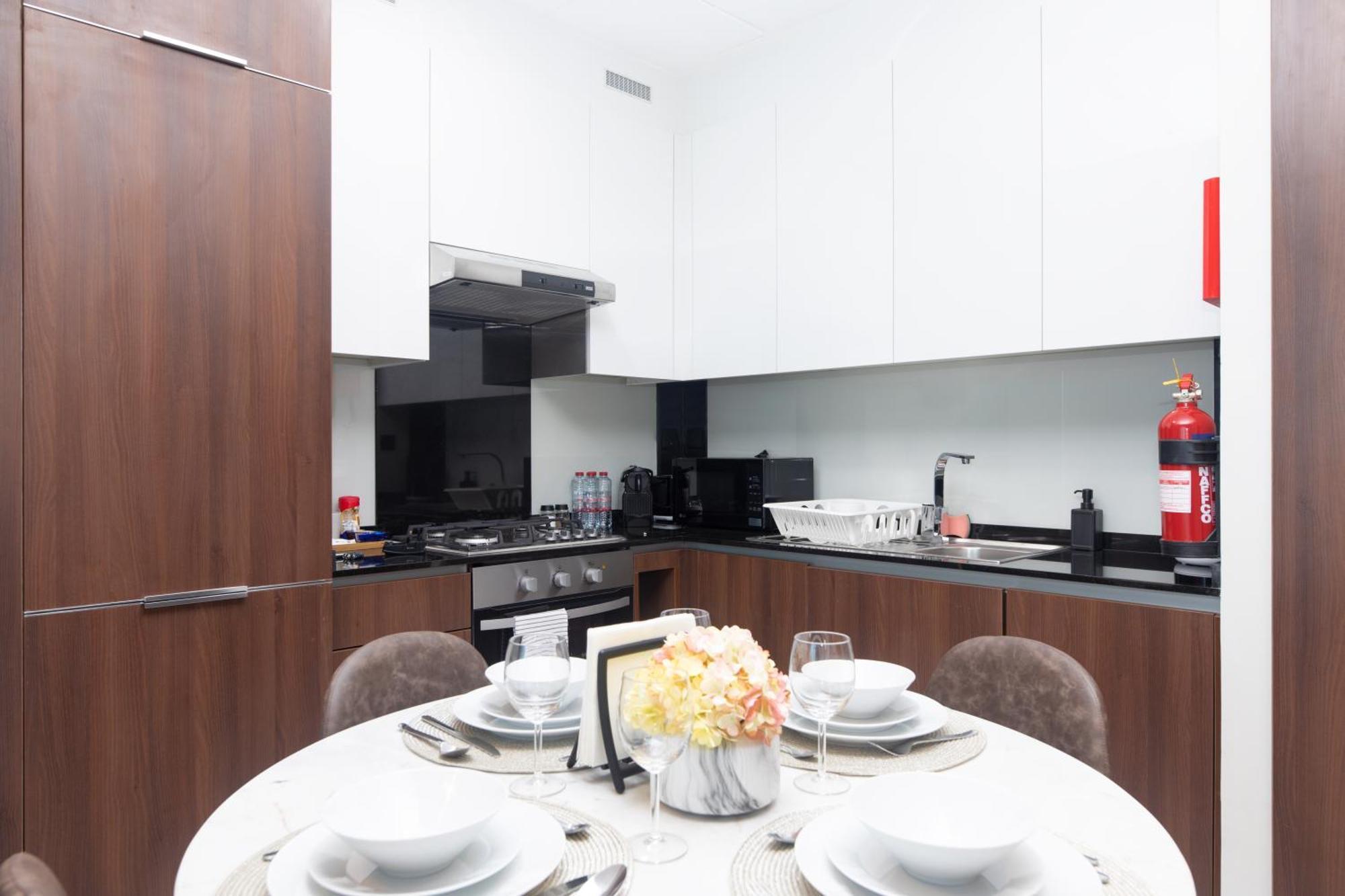 Simply Comfort In J One Tower Apartment *